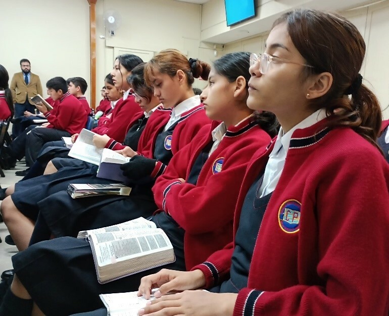 DEVOCIONALESYCAPILLAS 2